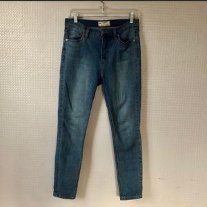 Free People | High-Waisted Jean | Size W 27